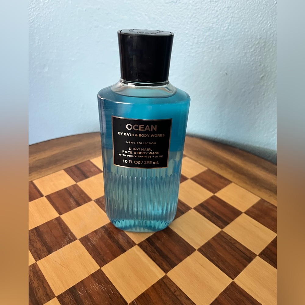 Brand new .Men’s bath and body works. Ocean